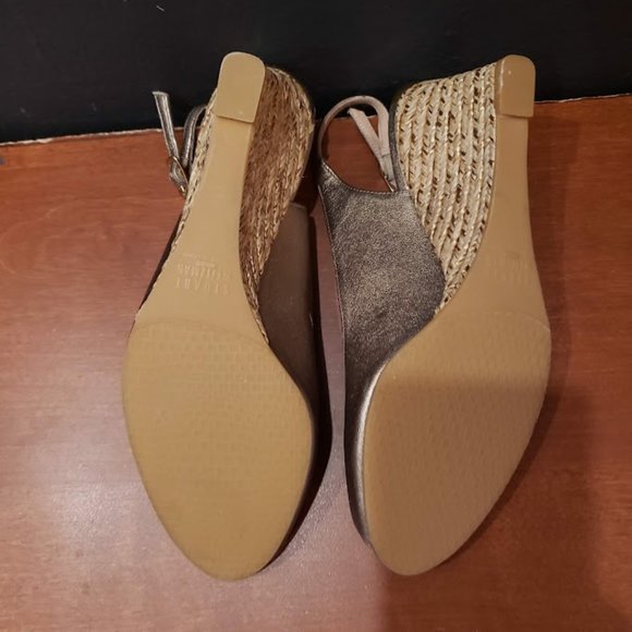 Stuart Weitzman gold wedge shoe - Picture 6 of 6